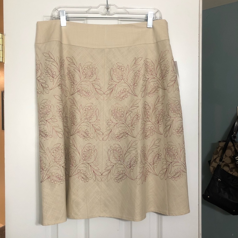 NWT Axcess by Liz Claiborne - Cute Summer Skirt